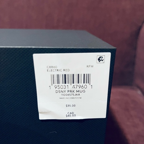 Coach Disney Park Mug Red - New In Box - Picture 6 of 6